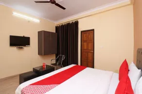 Hotel Sky View By OYO Rooms - Image 3