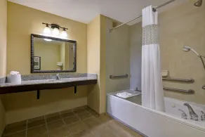 Hampton Inn & Suites Tahoe-Truckee - Image 4