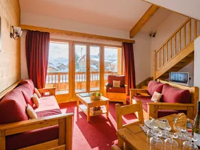 Spacious Apartment 500 m. From the Slopes of Les Sybelles - Image 3