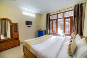 Goroomgo You & Me Nainital Near Mall Road with WIFI - Parking Available - Image 3