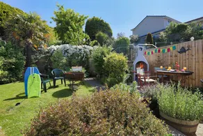 Croyde White House 4 Bedrooms - Image 2
