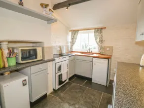 Home Farm Cottage - Image 3