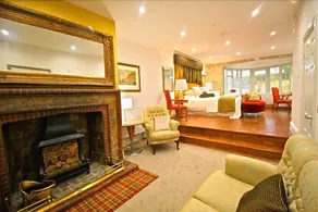 Birches Brow Boutique Guestrooms - Image 4