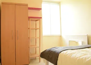 3 Bedroom Apartment Near Finsbury Park - Image 4