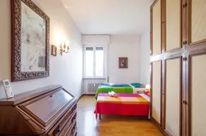 Monginevra Old Fashioned House - Image 3