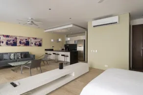 Cozy Loft with wifi and shared rooftop pool at Parque de Los Novios - Image 4
