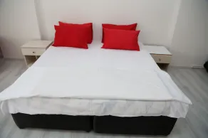 Beyaz Otel - Image 2