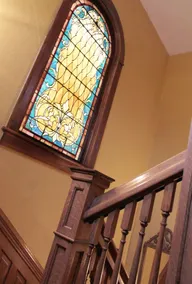 The Simmons -  Bond Inn - Image 3