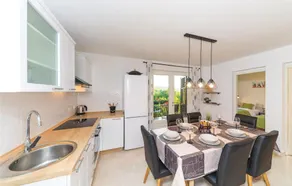 Beautiful Home in Trilj With 2 Bedrooms, Wifi and Outdoor Swimming Pool - Image 5