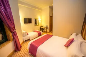 Newcastle Jesmond Hotel - Image 4