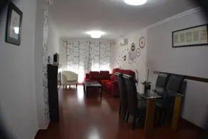 Apartamento Acueducto, tres dormitorios y parking gratis - Image 3