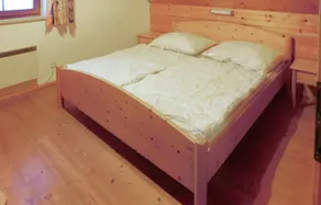 Beautiful Home in Ebensee With 4 Bedrooms, Sauna and Wifi - Image 2