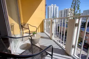 Suites at 23 Palms By RocketStay - Image 5