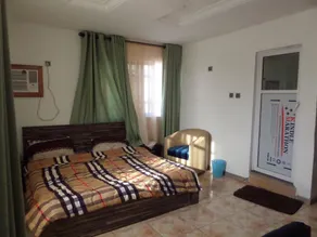 X Garden Hotel & Suites - Image 2
