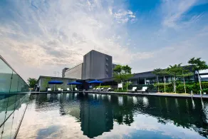 e.City Hotel at OneCity - Image 3