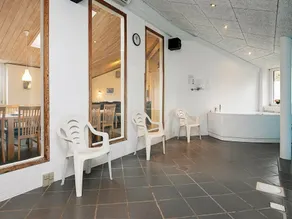 Vintage Holiday Home in Ringkobing With Terrace - Image 4