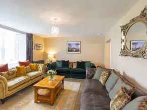 Harmby House - Image 5