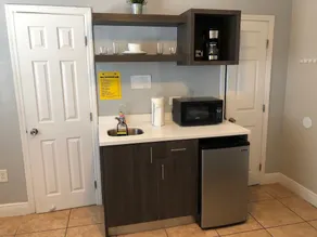 Harding Miami Beach Apartments - Image 5
