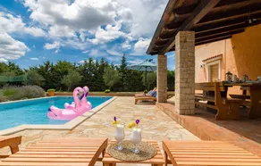 House in Pula for 10 people with 4 rooms Ref. 625939 - Image 4