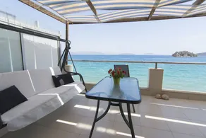 Poseidon Apartments - Image 2