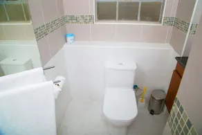 Batians Peak Serviced Apartments - Image 2