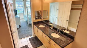 Terrace Ridge Apartment - Image 2