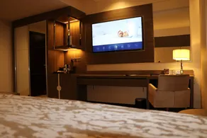Frontel Jeddah Al Tahlia Hotel - Image 4