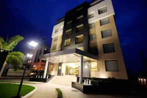 Vinstar Serviced Apartments - Image 3
