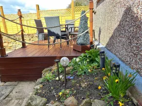 Charming Wentworth Lodge With Countryside Views - Image 2
