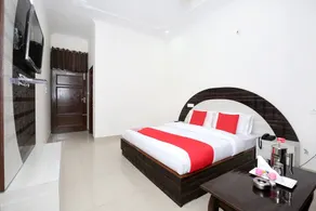 Hotel Kamal Palace - Image 2