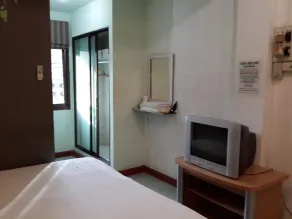 Anong Guesthouse - Image 2