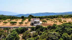 Eco Holiday House, Private Land of 11k sq. Meters! - Image 2