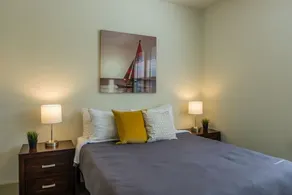Bright Apartments by Frontdesk - Image 5