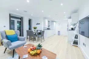 Fabulous Stay in Modern Apartment - West London Luxury - Image 4