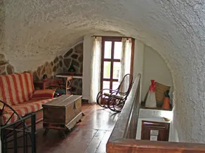 Rustic Cave House in Alcudia de Guadix with Pool - Image 2