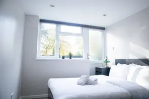 Dunkirk House - Image 2