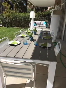 Nice Apartment With Private Garden, Pool & Parking - Image 3