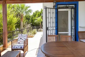 House in the Heart of Yalikavak | 2+1 with Garden - Image 5