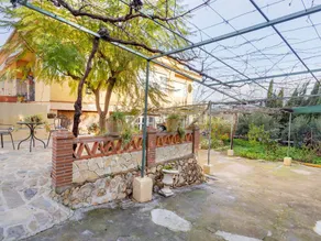 Lovely Chalet in Polop With Swimming Pool - Image 4