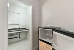 Kingston Residences - Image 5