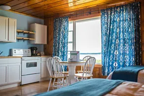 Friar’s Bay Inn And Cottages - Image 5