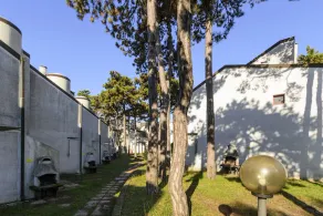 Holiday Village - Image 4
