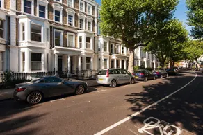 The Stunning Philbeach Garden Apartment - Image 5