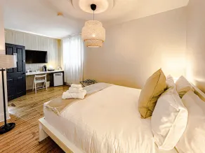 Hôtel du Vieux Port by Bower Boutique Hotels - Image 4