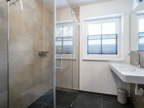 Spacious Holiday Home in Wald im Pinzgau With Sauna - Image 3