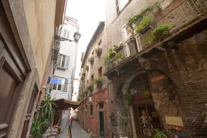 Rome Accommodation - Navona - Image 5