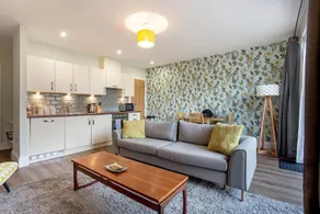 Chic Merchant City Apt. w/ Balcony - Image 2
