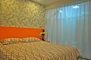 Lijing Selected Hotel Shanghai - Image 3