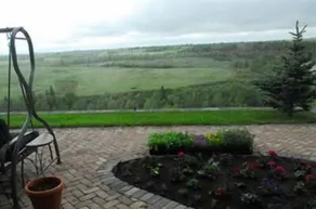 Riverview Bed & Breakfast - Image 2