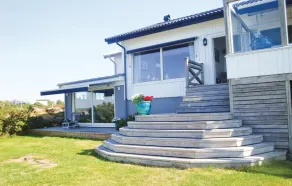 Villa Adenäs - Image 2